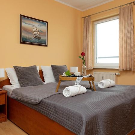 Apartamenty Przy Plazy Reymonta By Noclegi Renters 코워브제크 외부 사진